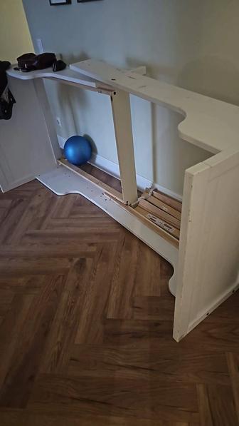 Отдам даром кровать