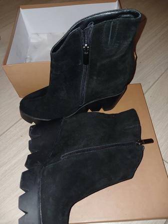 Зимние ботильоны