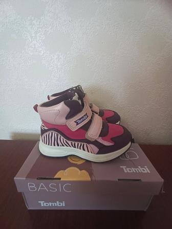 Ботинки для девочки