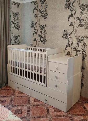 Продам детскую кроватку