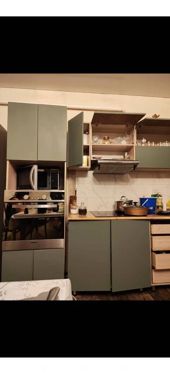 Кухонный гарнитур и прихожный шкаф