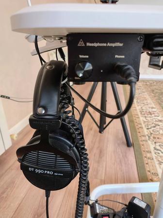 Beuerdynamic DT990pro 250ohm с усилителем.