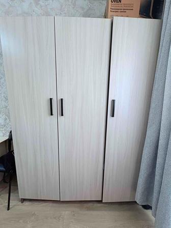 Продам шкаф