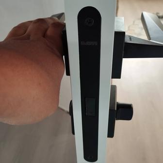 Установка межкомнатные дверей