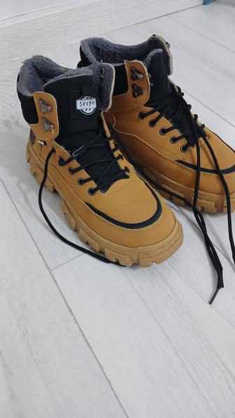 Обувь в отличном состоянии