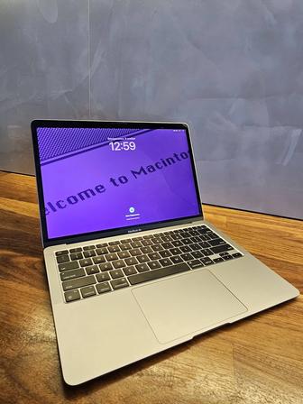MacBook Air 13 M1 2020