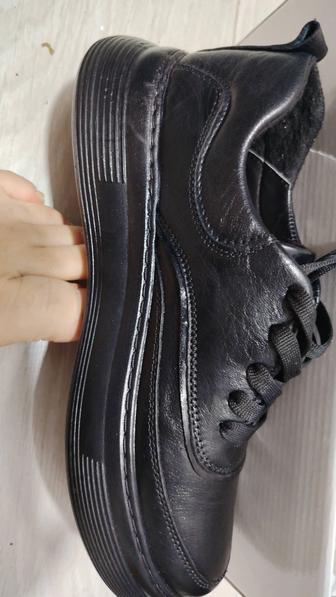 Натуральный кожа кросовка