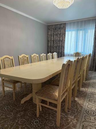 Продается стол со стульями