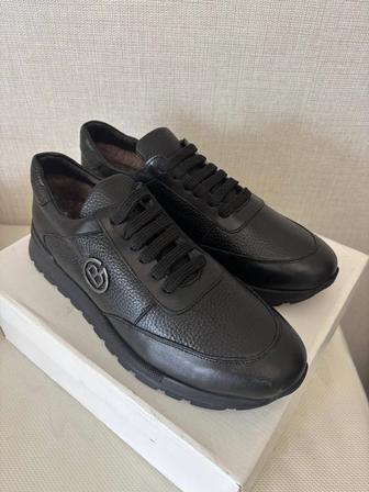 Мужская кожанная обувь из Турции.