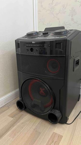 Продается музыкальный центр LG XBOOM