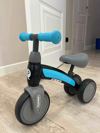 Беговел QPlay