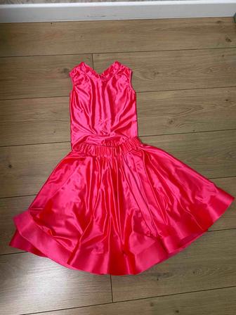 Продам костюм для танцев