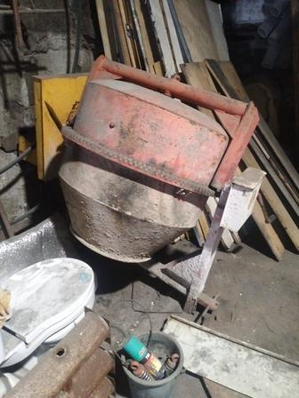 Продам бетономешалку
