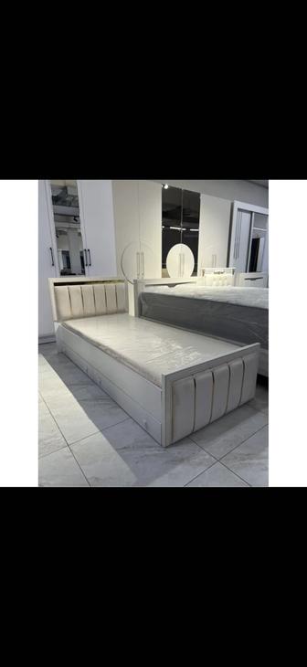 Бір адамдық төсек орын