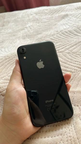 Продам iPhone XR