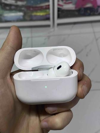 Кейс AirPods Pro оригинал одна