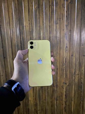 Продам срочно iPhone 11 64GB АКБ 75%