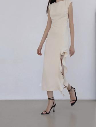 Платье вечернее