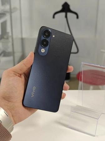 ViVO Y04 64GB