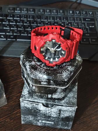 Кварцевые часы CASIO G-Shock GA-700-4ADR пластик