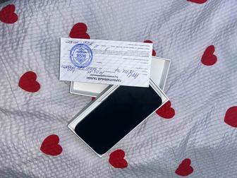 Продам iPhone 13