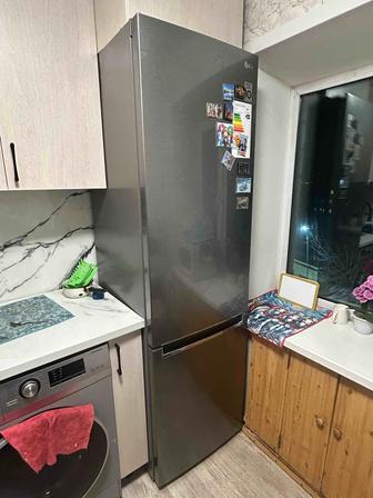 Продам холодильник