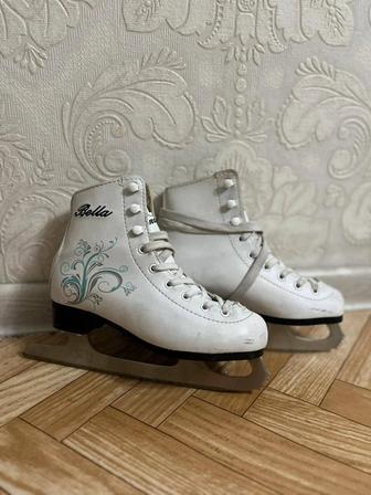 Продаю коньки фигурные детские 34 размер