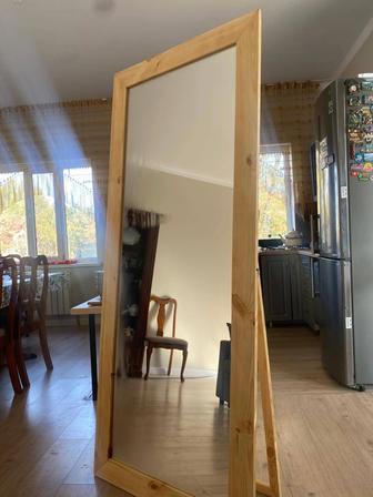 Зеркало напольное