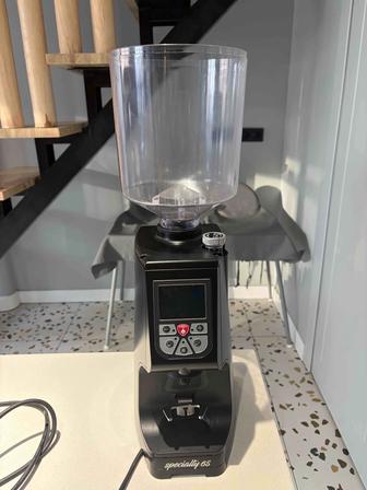 Кофемолка Eureka Atom W65