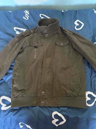 Продам мужскую куртку за