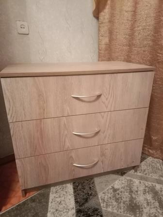 Продам комод.