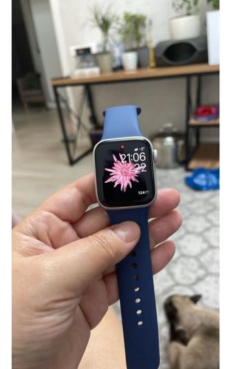 Продаю Apple Watch  в идеальном рабочем состоянии