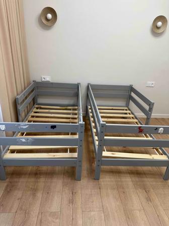 Продам 2 детские кроватки