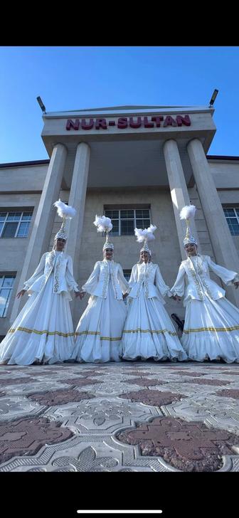 Танцоры в Шоу балет