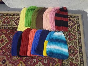Шапки вязаные