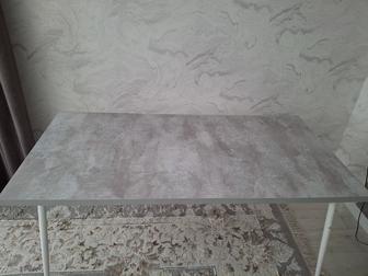 Продам кухонный стол