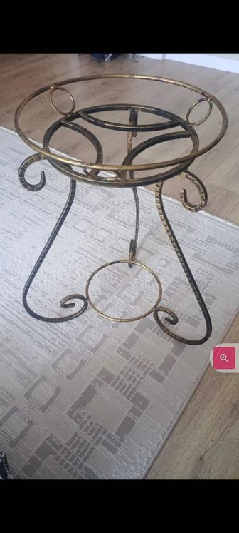 Продам подставки для цветов железные