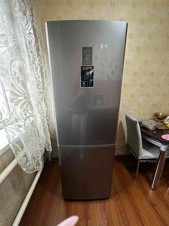 Холодильник отличного состояния