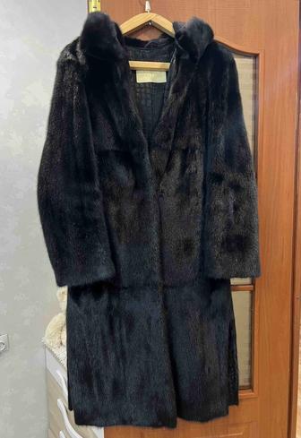 Продам норковую шубу, размер 42-46, в идеальном состоянии, цена договорная