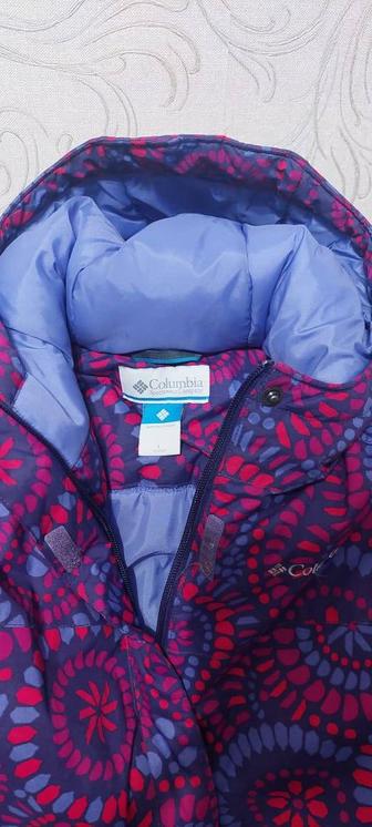 Продам зимнюю куртку на девочку