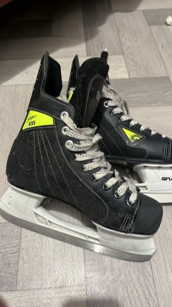 Продам коньки