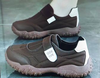 Срочно продам кроссовки новые