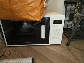 Продам микроволновку samsung