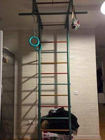 Продам турник для спортивный комплекс для детей