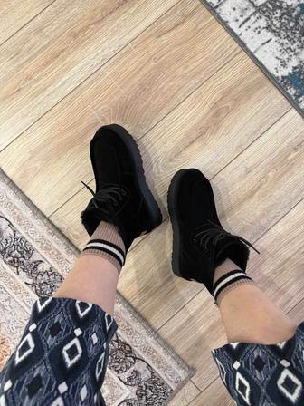 Угги в ИДЕАЛЬНОМ состоянии, натуральная замша и шерсть