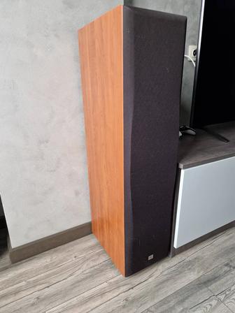 Продам колонки jbl e-90