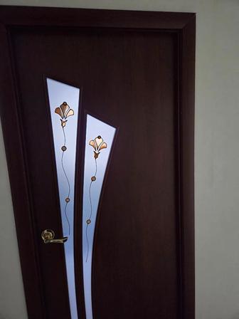 Продам двери межкомнатные б/у
