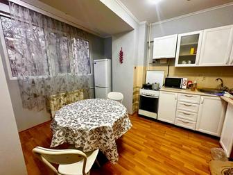 Продается кухонный стол