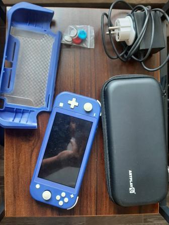 Продам nintendo switch lite