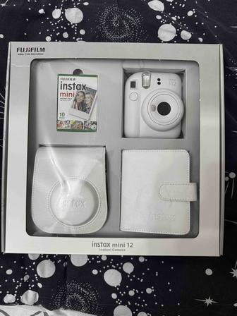 Фотокамера моментальной печати Fujifilm Instax mini 12 белый